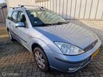 Ford Focus Wagon 1.6-16V Ambiente, Auto's, 1596 cc, Gebruikt, Zwart, 4 cilinders