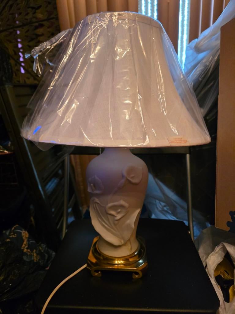 Franklinmint Tafellamp bisque porselein met messing sokkel, Ophalen of Verzenden, Minder dan 50 cm