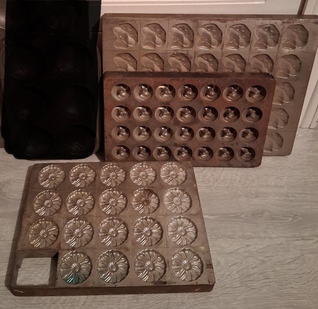 Chocolade mal. Bakvorm.
Voor het maken van bonbons en chocol, Ophalen of Verzenden