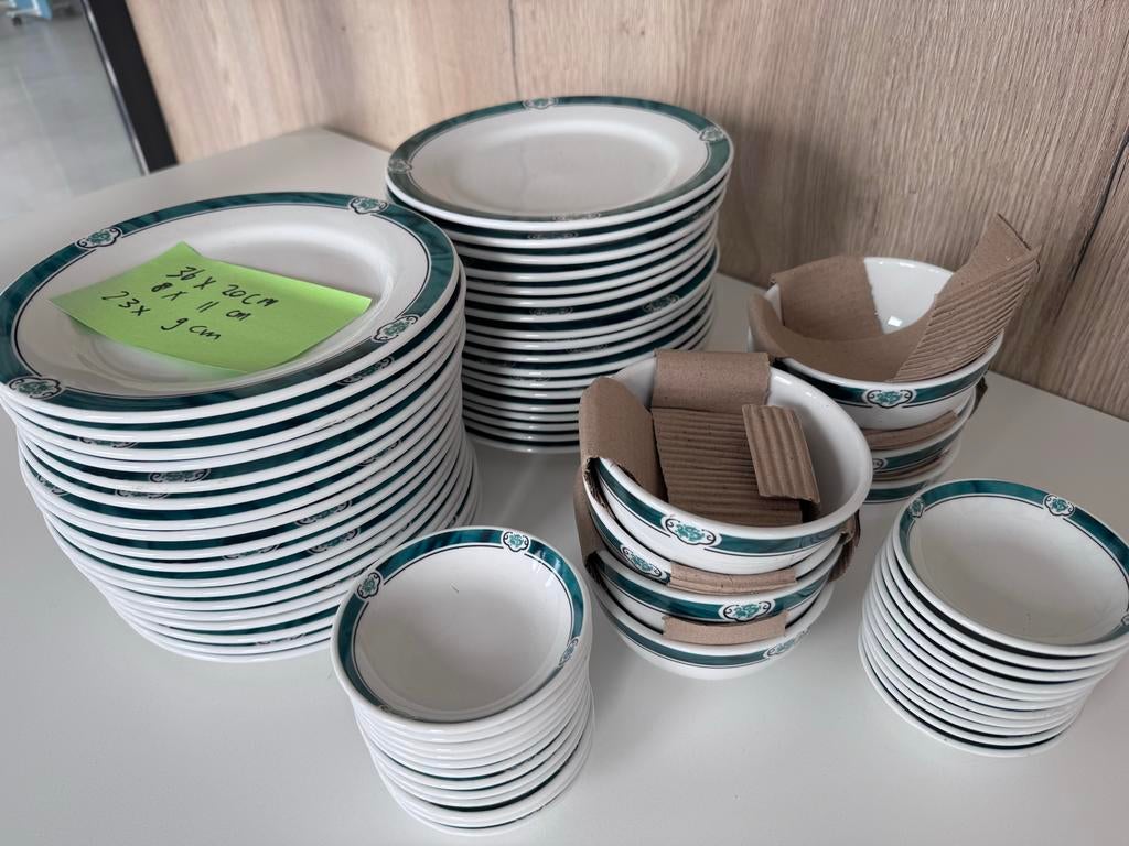 Leuk servies aardewerk Cameo Durable China, Antiek en Kunst, Ophalen