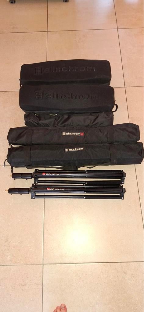 Elinchrom D-Lite flitsset met 4 flitskoppen en statieven, Ophalen