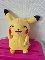 Pikachu knuffel van Tomy, Ophalen of Verzenden, Zo goed als nieuw
