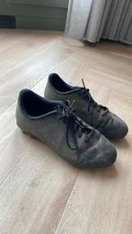 Gratis nike voetbalschoenen maat 37.5, Maat XS of kleiner, Ophalen, Gebruikt, Schoenen
