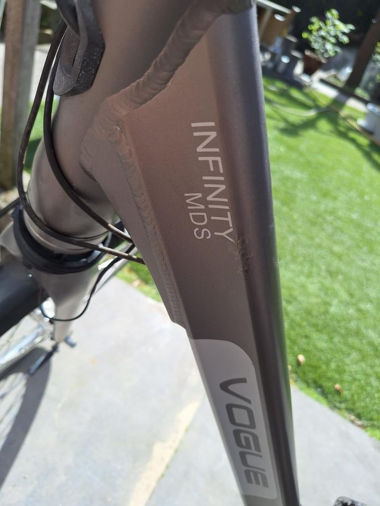 Vogue Infinity MDS E-bike - (goed lezen), Zo goed als nieuw, 51 tot 55 cm, 50 km per accu of meer, Ophalen