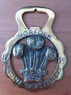 Mooi oud kleppermannetje uit Engeland met pluimen., Ophalen of Verzenden, Koper