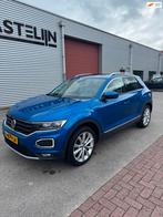 Volkswagen T-Roc 1.5 TSI Sport, Auto's, Volkswagen, Euro 6, 4 cilinders, 150 pk, Blauw