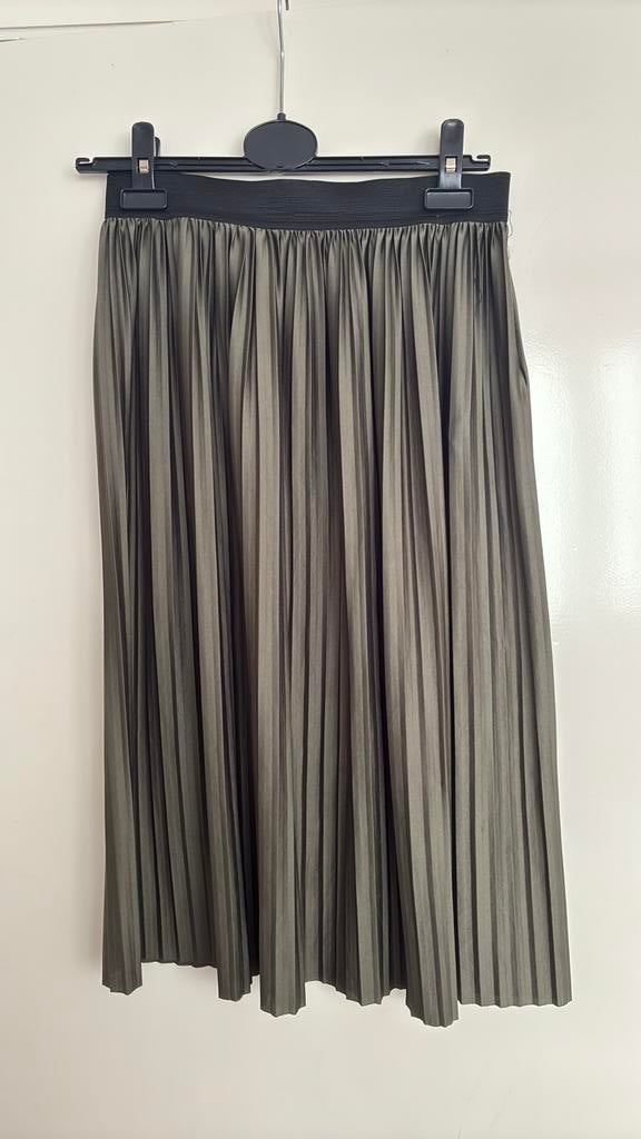 JDY groene plooirok, Ophalen of Verzenden, Zo goed als nieuw, Maat 36 (S), Onder de knie