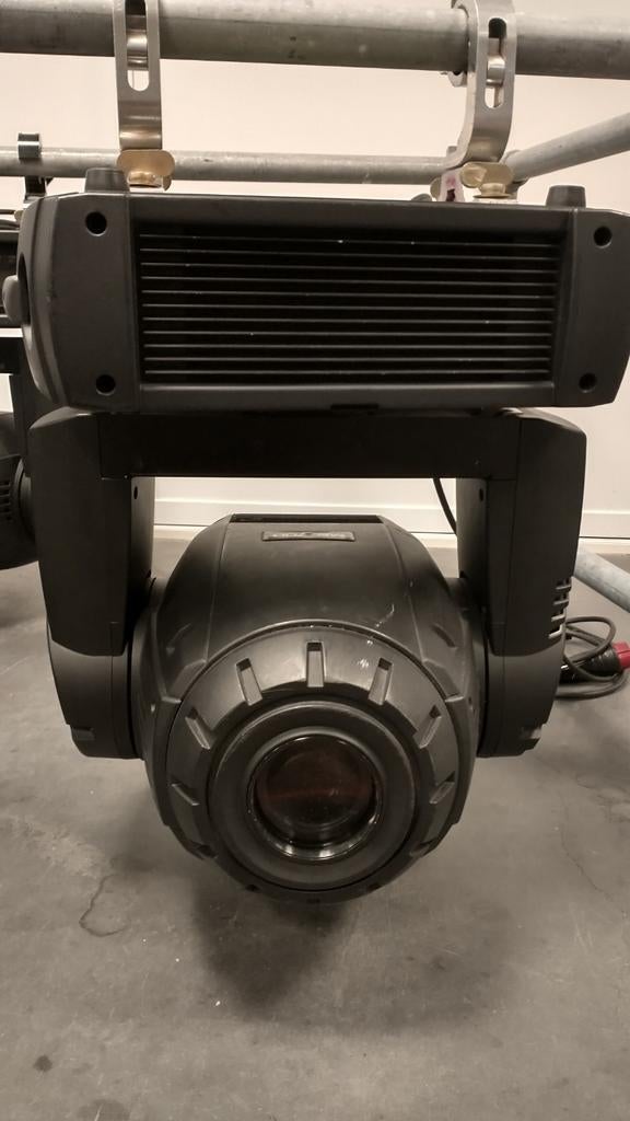 Set 12 Martin Mac700 Profile spots, Muziek en Instrumenten, Ophalen, Gebruikt