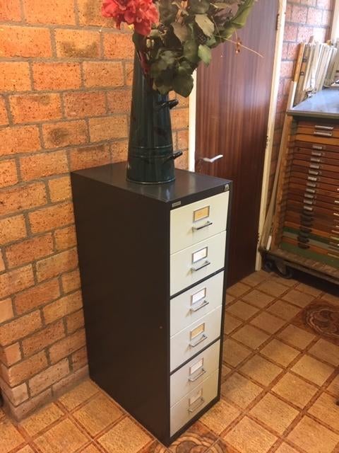 klassieke 6 lade archiefkast, 5 laden of meer, Ophalen, Gebruikt, 25 tot 50 cm