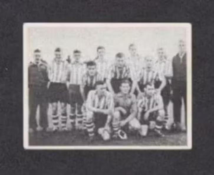 Voetbalplaatje V.V. Eindhoven 1951-1952., Ophalen of Verzenden, Zo goed als nieuw