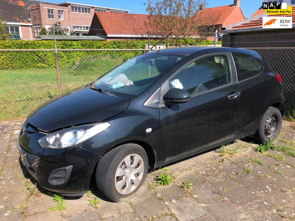Mazda 2 1.3 XS SCHADE ( motor 100%), Auto's, Mazda, Voorwielaandrijving, Euro 5, Gebruikt, 31 €/maand