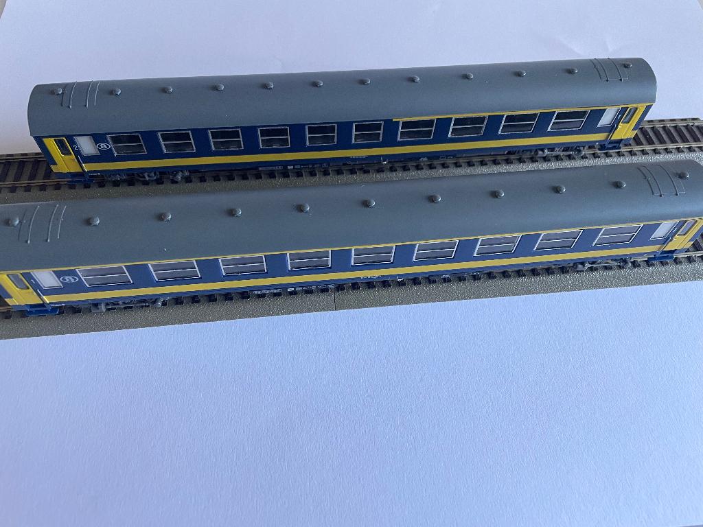 Heris 12222 set Benelux I4 rijtuigen van SNCB, Overige merken, Gelijkstroom, Analoog, Wagon