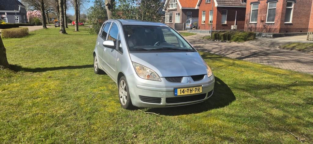 Mitsubishi Colt 1.5 CZ5 2006 Grijs, Auto's, Mitsubishi, Voorwielaandrijving, 970 kg, Stof, 40 €/maand