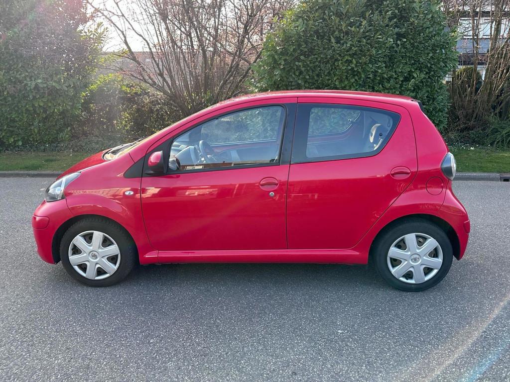 Toyota Aygo 1.0-12V Comfort 5DR*Airco*NAP*Dealer onderhouden, Gebruikt, 4 stoelen, 68 pk, Origineel Nederlands