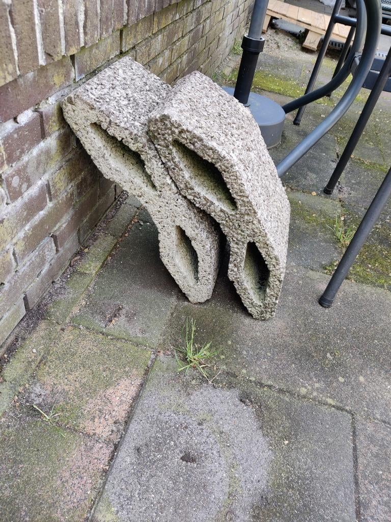 2 verzwarings stenen voor b.v. parasol voet., Tuin en Terras, Ophalen, Beton, Klinkers