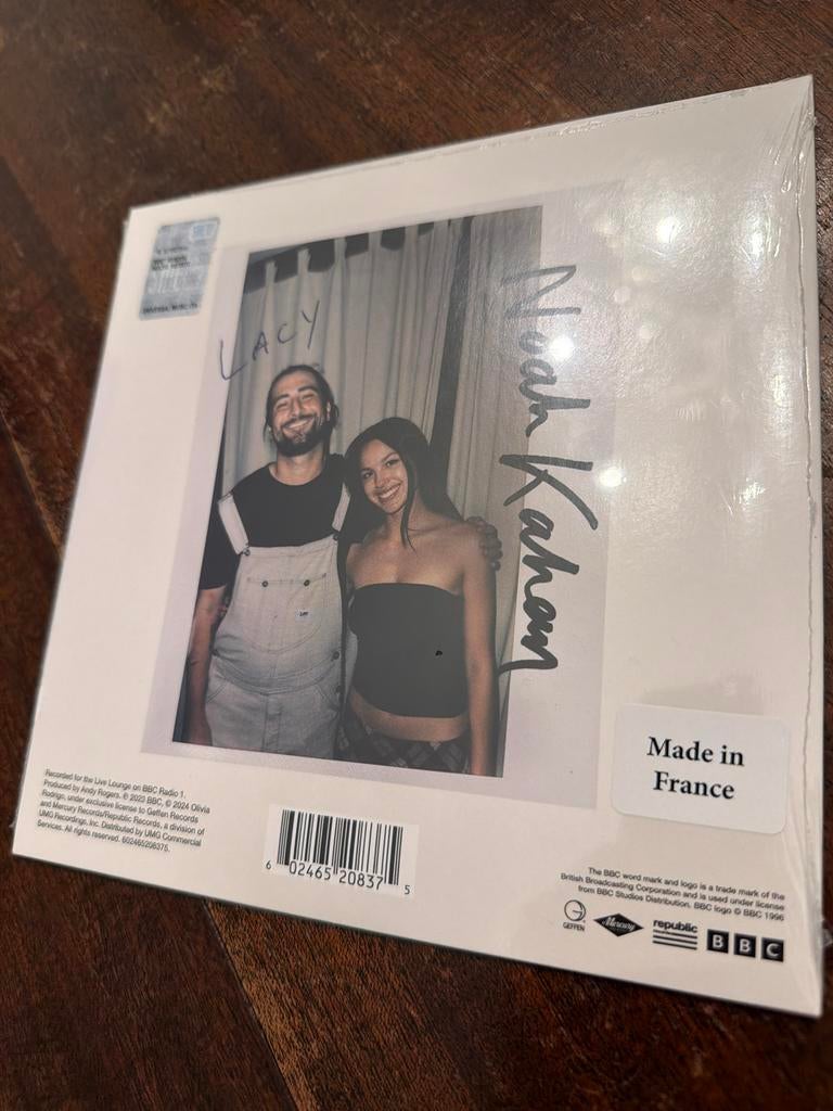 Olivia Rodrigo & Noah Kahan - Stick Season / Lacy (RSD), 7 inch, Ophalen of Verzenden, Nieuw in verpakking, Colored vinyl