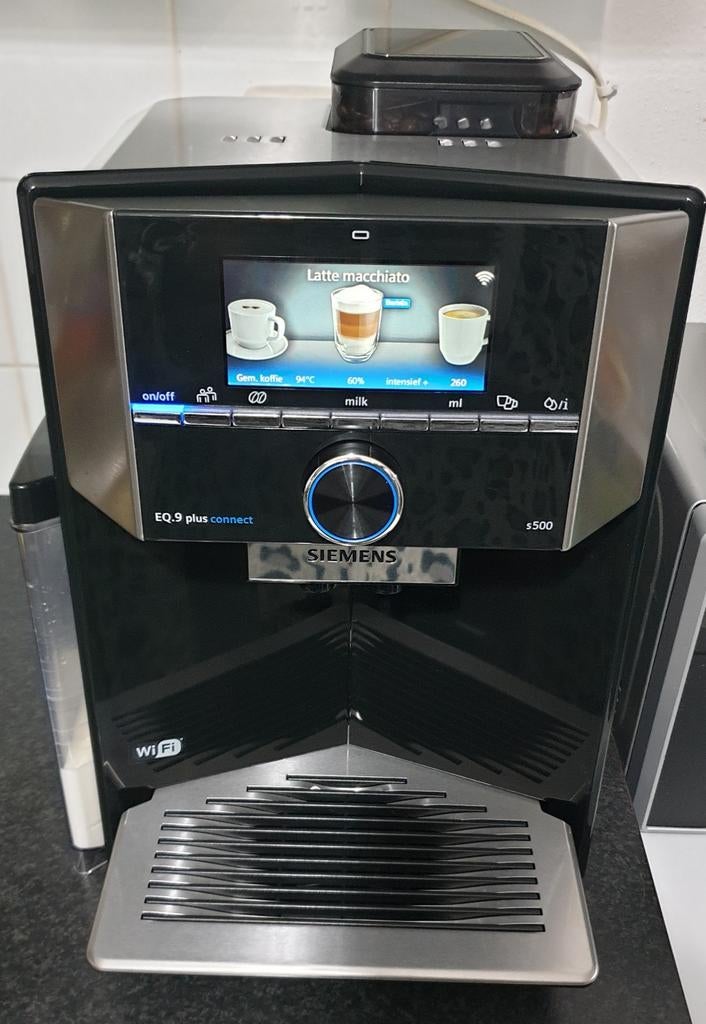 Siemens EQ9 Plus Connect S500 met WiFi, Witgoed en Apparatuur, Koffiezetapparaten, Gebruikt, Gemalen koffie, Koffiebonen, Koffiemachine