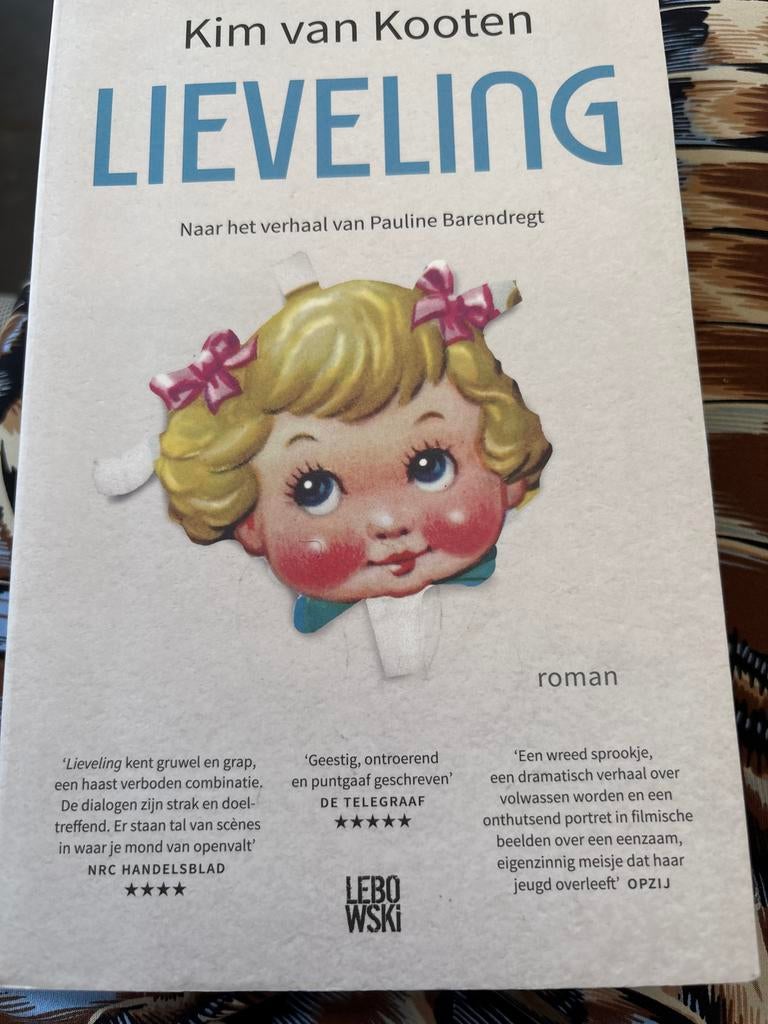 Lieveling - Kim van Kooten (Zo goed als nieuw), Boeken, Ophalen, Zo goed als nieuw