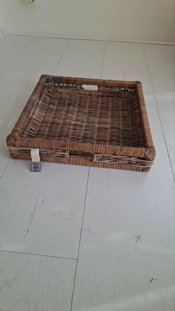 Rivièra Maison Rattan Dienblad 36x36, Huis en Inrichting, Woonaccessoires | Dienbladen, Ophalen of Verzenden, Zo goed als nieuw