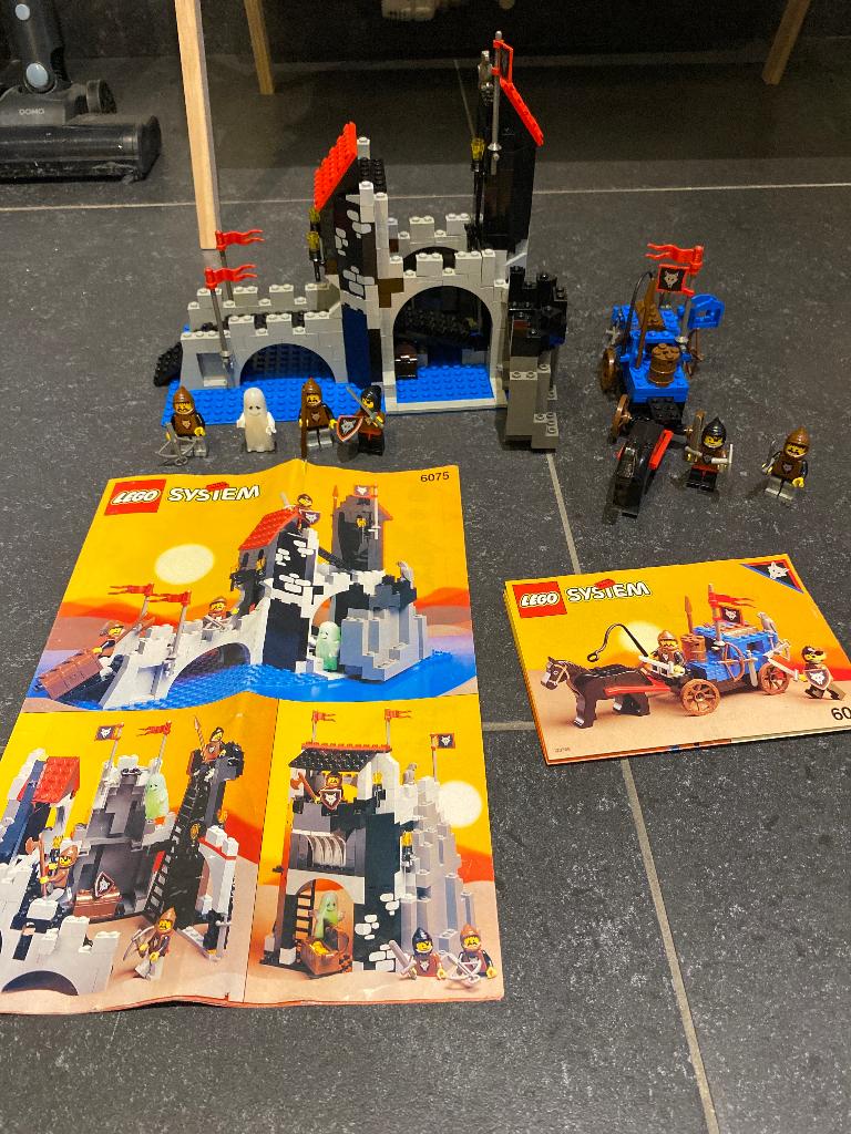 Lego Wolfpack 6075 en 6038, Ophalen, Zo goed als nieuw, Complete set, Lego