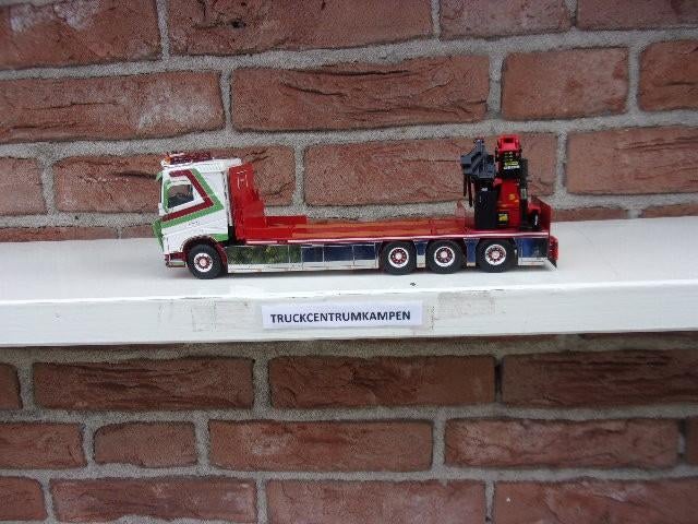 WSI  Volvo  FH4  Sleeper  Cab  van  Caudenberg., Hobby en Vrije tijd, Modelauto's | 1:50, Ophalen of Verzenden, Nieuw, Bus of Vrachtwagen
