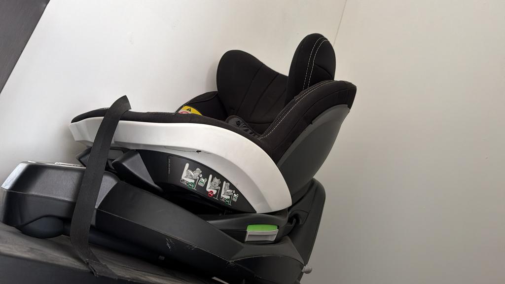 BeSafe autostoel origineel van Babypark inclusief houder, Overige merken, Gebruikt, 0 t/m 18 kg, Verstelbare rugleuning