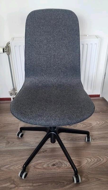 Bureaustoel Langfjall ikea zgan, Huis en Inrichting, Bureaustoelen, Zo goed als nieuw, Zwart, Ophalen