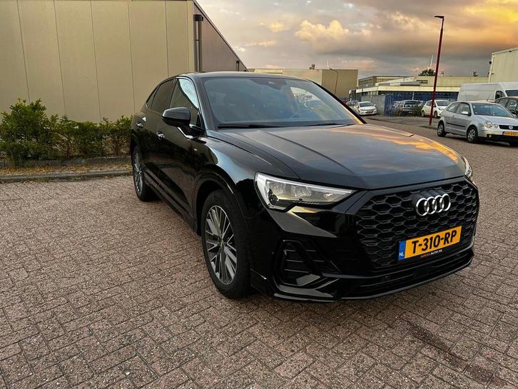 Audi Q3 Sportback 35TDI S-Tronic AUT S-line Zwart 150pk 2020, Auto's, Audi, Particulier, Q3, 360° camera, ABS, Achteruitrijcamera