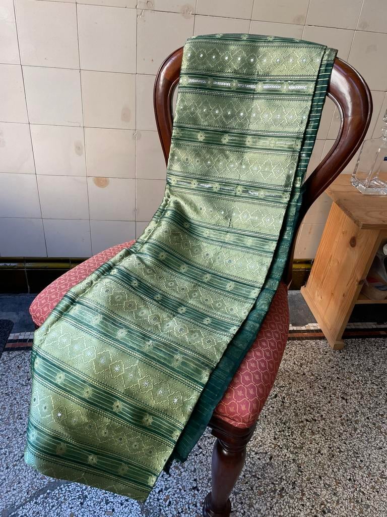 Sari , div groen tinten , origineel Indonesisch, Kleding | Dames, Ophalen of Verzenden, Zo goed als nieuw, Huwelijk, Kleding