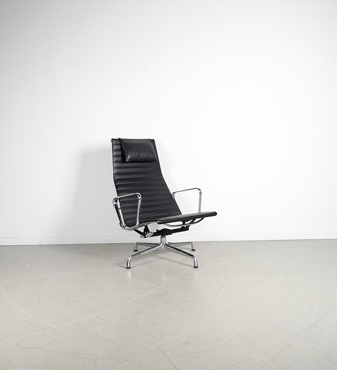 3x Vitra Eames EA 124 + 125 Set Zwart Leer – Chroom, Niet ingevuld, Niet ingevuld, 75 tot 100 cm, Ophalen of Verzenden