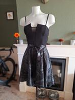 Rinscimento prachtige zwarte chique jurk S 6, Kleding | Dames, Jurken, Verzenden, Zwart, Rinascimento, Zo goed als nieuw