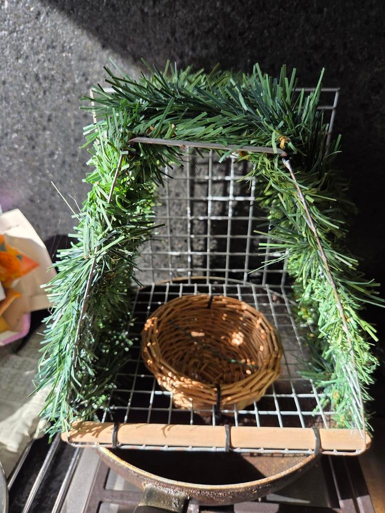 Twee nieuwe nest kasten 15 eur, Meerdere dieren