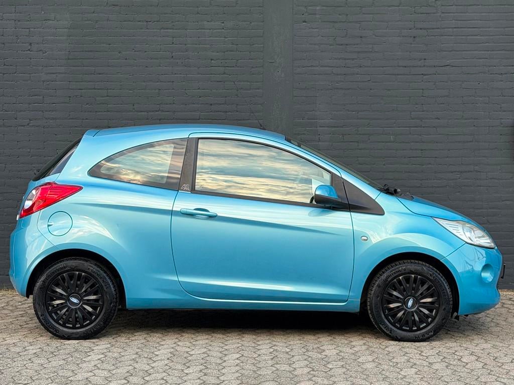 Ford Ka 1.2 Titanium AIRCO BOEKJES NIEUW APK, Auto's, Voorwielaandrijving, Stof, Gebruikt, 1242 cc