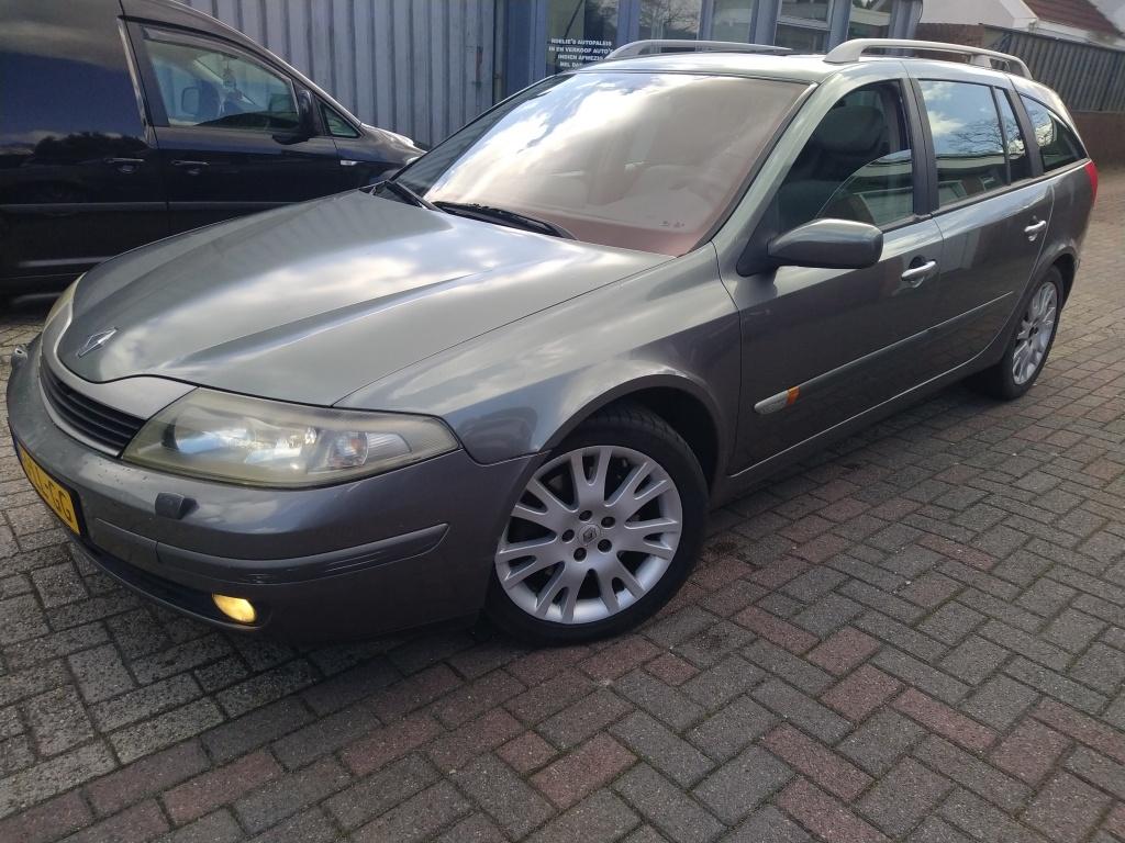 Renault Laguna Grand Tour 3.0-24V V6 Initiale (bj 2003), Auto's, Automaat, Laguna, Gebruikt, 2946 cc