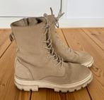 Boots / Laarzen Maruti - Beige Creme Suede Leer - maat 39, Beige, Lage of Enkellaarzen, Ophalen of Verzenden, Zo goed als nieuw