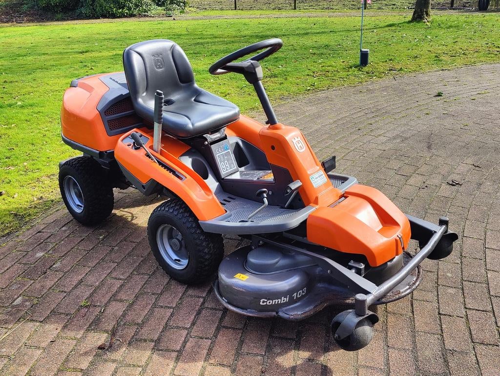 Husqvarna R318 met nieuwe motor 17,5 pk (prijsverlaging), Ophalen, Gebruikt, Mulchfunctie, 90 tot 120 cm