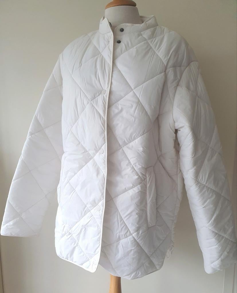 Jas. Maat M  Ecru. Nieuw  Esmara, Maat 38/40 (M), Beige, Nieuw, Esmara