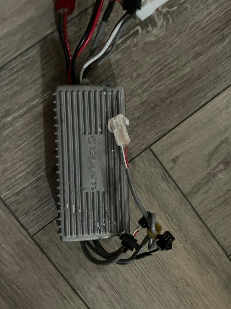 Giant Twist Elektrische Fiets Controller/Onderdeel, Elektrische fiets, Gebruikt, Overige typen, Ophalen of Verzenden
