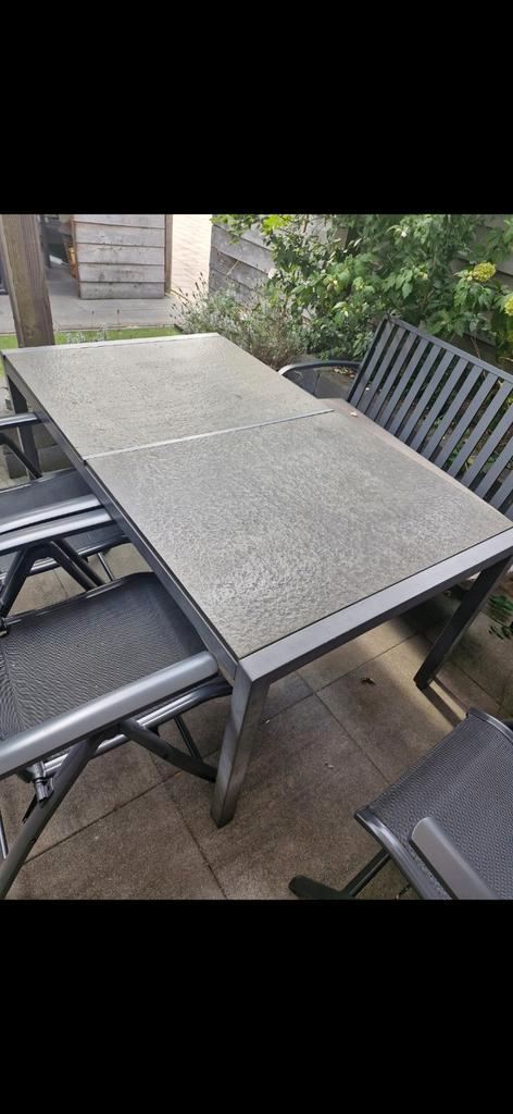 Buitentafel met graniet/beton blad, Tuin en Terras, Tuintafels, Gebruikt, Rechthoekig, Overige materialen, Ophalen