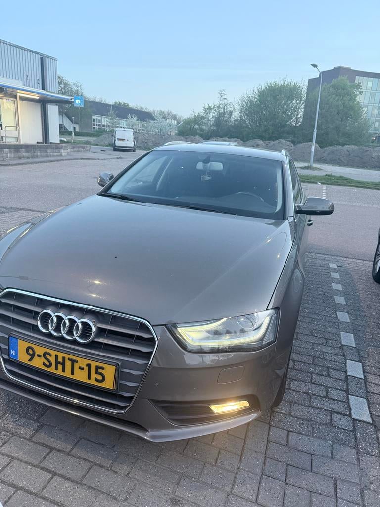 Audi A4 1.8 Tfsi 125KW Avant Multitr. 2013 Grijs, Auto's, 4 cilinders, 1505 kg, A4, Origineel Nederlands