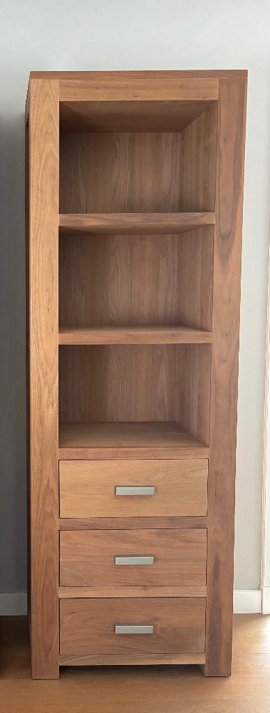 robuuste boekenkast van Europees notenhout als nieuw, Huis en Inrichting, Kasten | Boekenkasten, Ophalen, Met plank(en), 200 cm of meer
