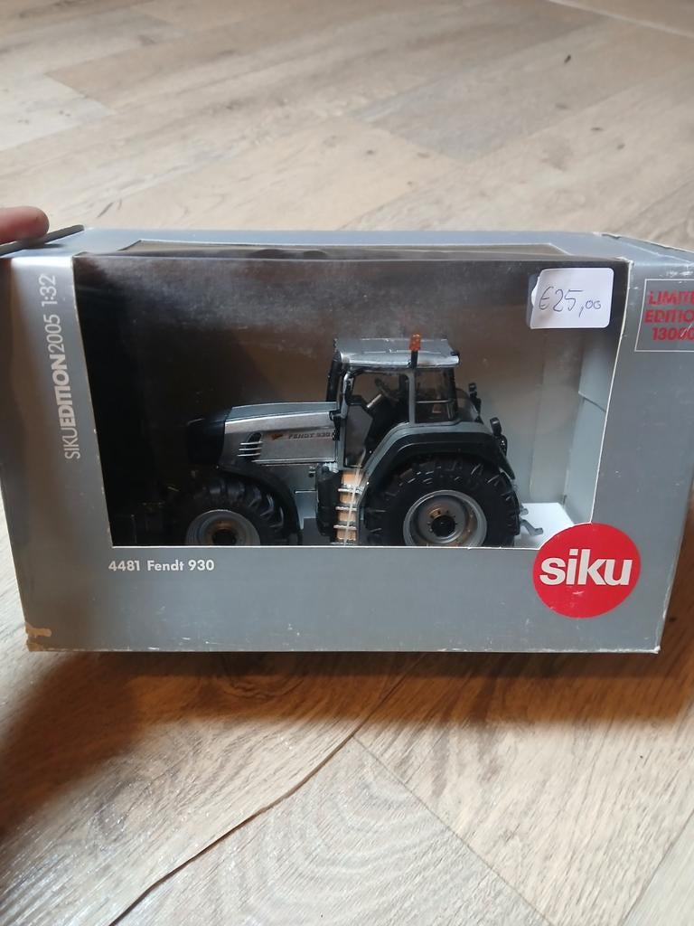 Siku Fendt 930 model tractor 1:32, Tractor of Landbouw, Ophalen of Verzenden, Zo goed als nieuw