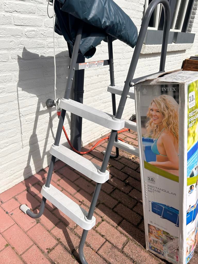 Zwembad 3x2x0,75m met trap, afdekzeil en tegels, Ophalen, Gebruikt, Opzetzwembad, 200 tot 400 cm