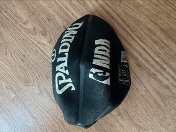 Spalding Slam dunk basketball beschikbaar voor biedingen