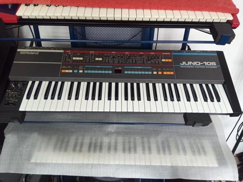 Roland Juno 106, Muziek en Instrumenten, Keyboards, Zo goed als nieuw, 61 toetsen, Roland, Ophalen