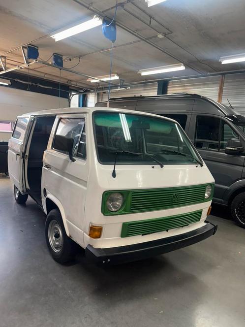 Volkswagen T3 - 1985 Oldtimer - 8 pers, Auto's, Bestelauto's, Particulier, Benzine, Handgeschakeld, Wit, Zwart, Leder en Stof