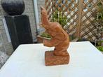 mooie houten handgemaakte knielende olifant beeld, Antiek en Kunst, Ophalen of Verzenden
