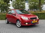 Chevrolet Aveo 1.4 16V 5D 2010 Rood, Auto's, Voorwielaandrijving, 400 kg, Handgeschakeld, Grijs