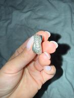 Zilverkleurige Ring met Strass, 18 tot 19, Gebruikt, Ophalen of Verzenden, Dame of Heer