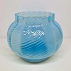 Blauw opaline glazen bolvaas Fenton USA., Antiek en Kunst, Ophalen of Verzenden